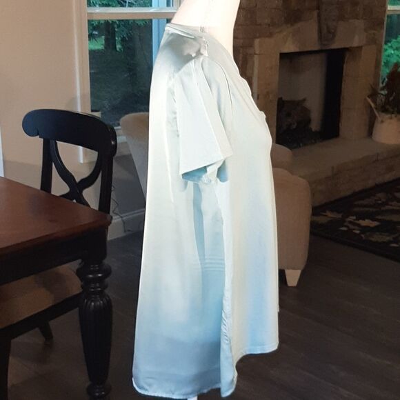 Light Blue Hi Low Silky Back Vee Neck Blouse - Picture 3 of 6